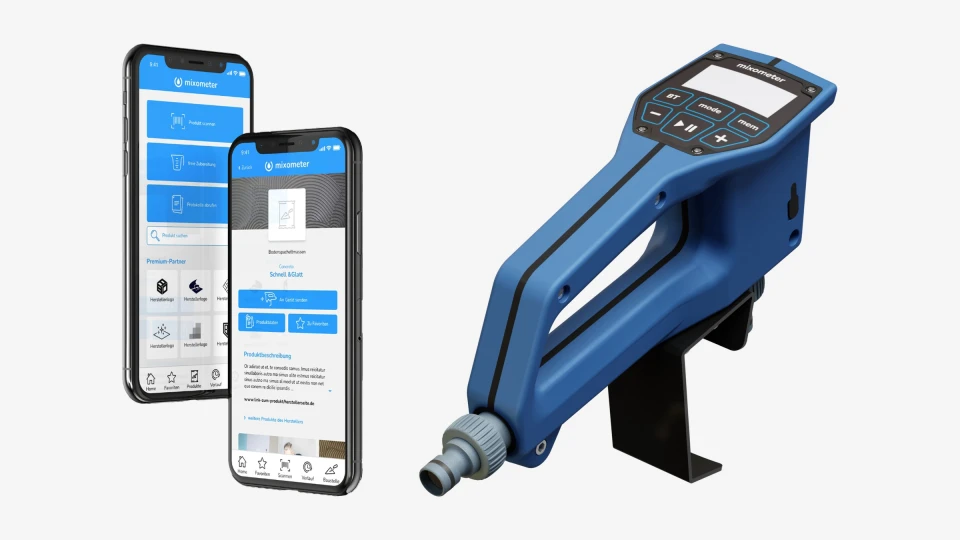 Mixometer-App auf zwei Smartphones neben dem blauen Mixometer-Dosiergerät