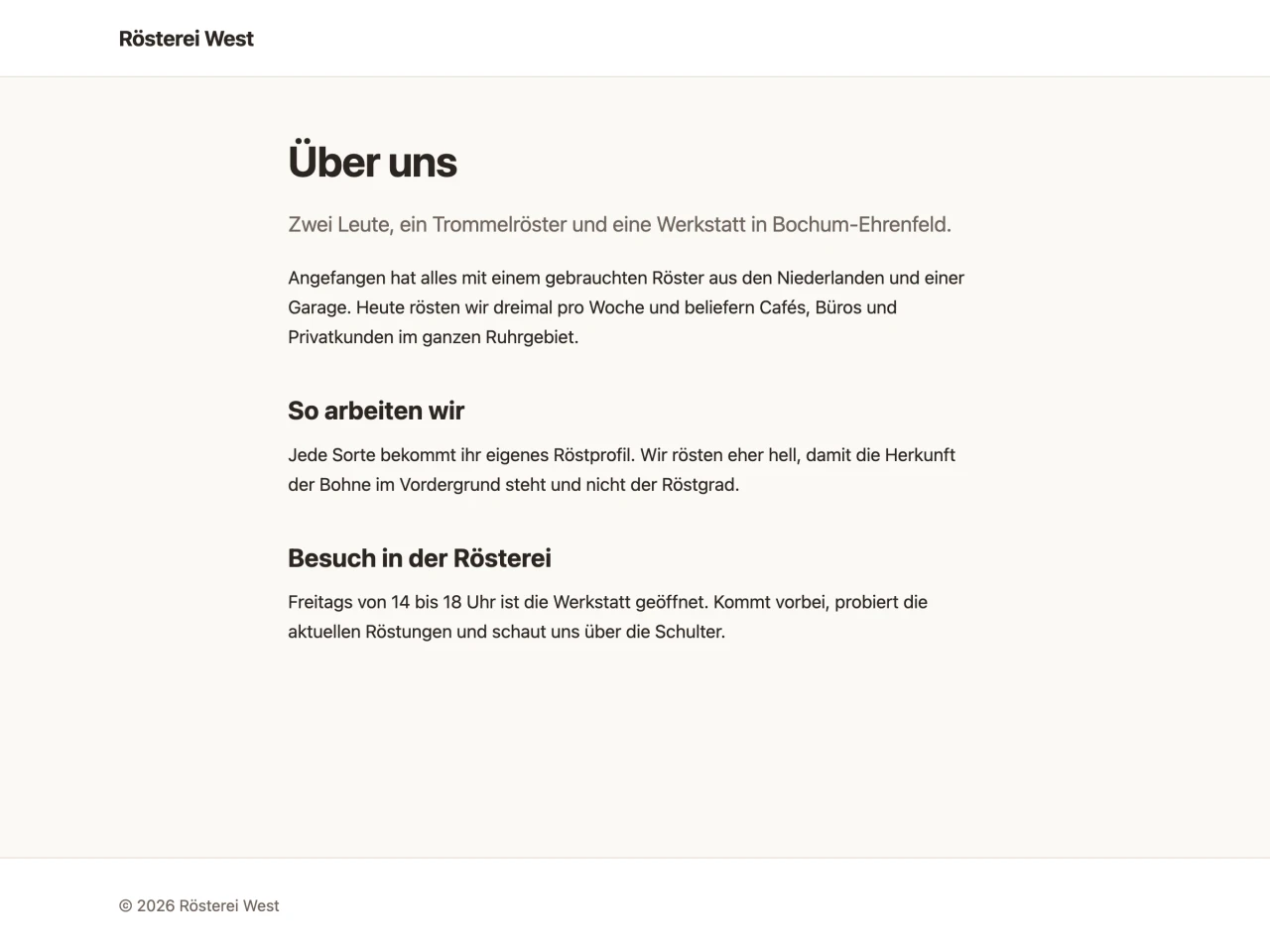 Browserfenster mit der Unterseite Über uns: Überschrift, Einleitung und die Abschnitte So arbeiten wir und Besuch in der Rösterei